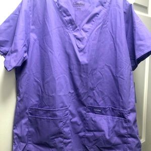 Landau Style 8219 Women’s Purple Scrub Top V-Neck 4 Front Pockets Size Medium
